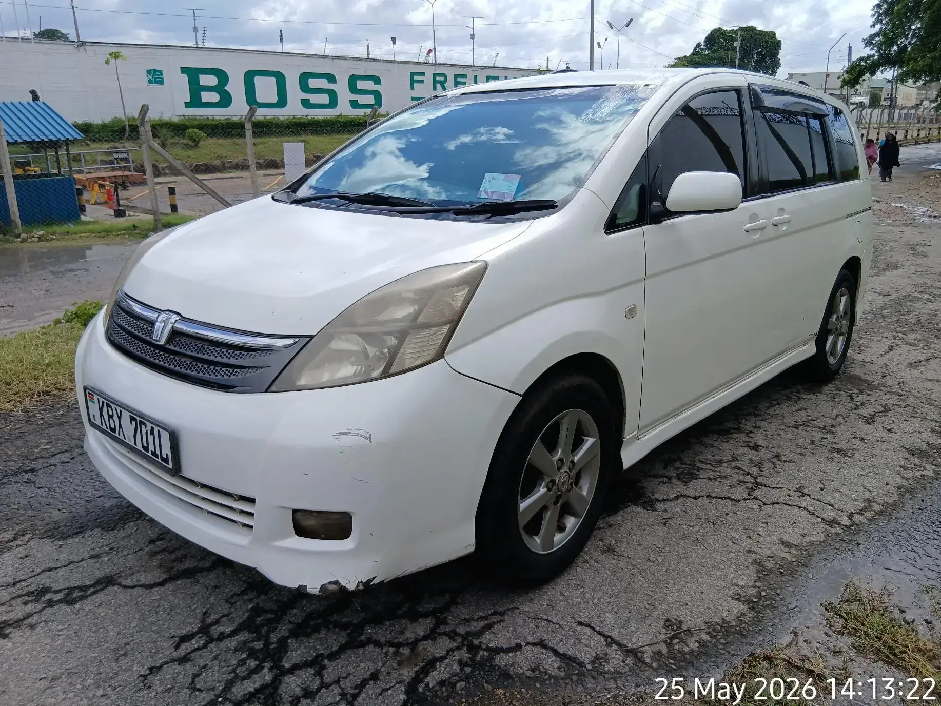 Toyota Isis
