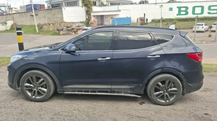Hyundai SANTA FE