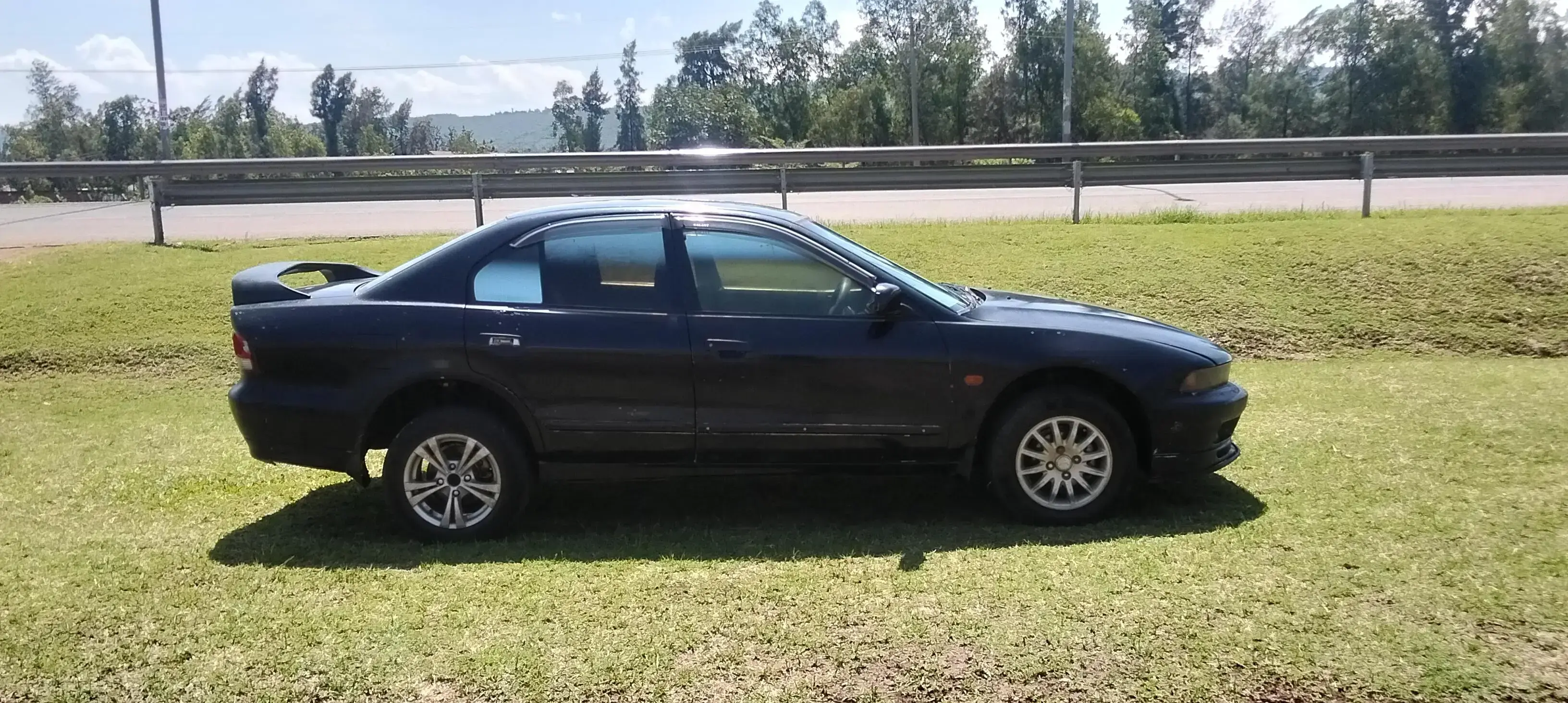 Mitsubishi Galant