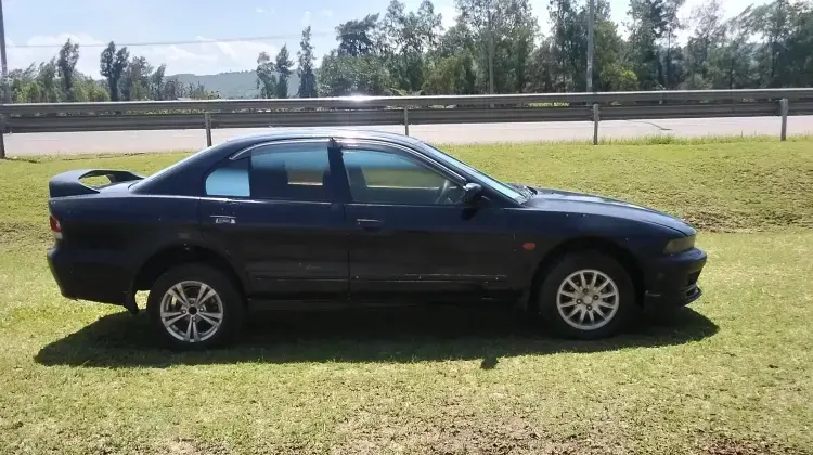 Mitsubishi Galant
