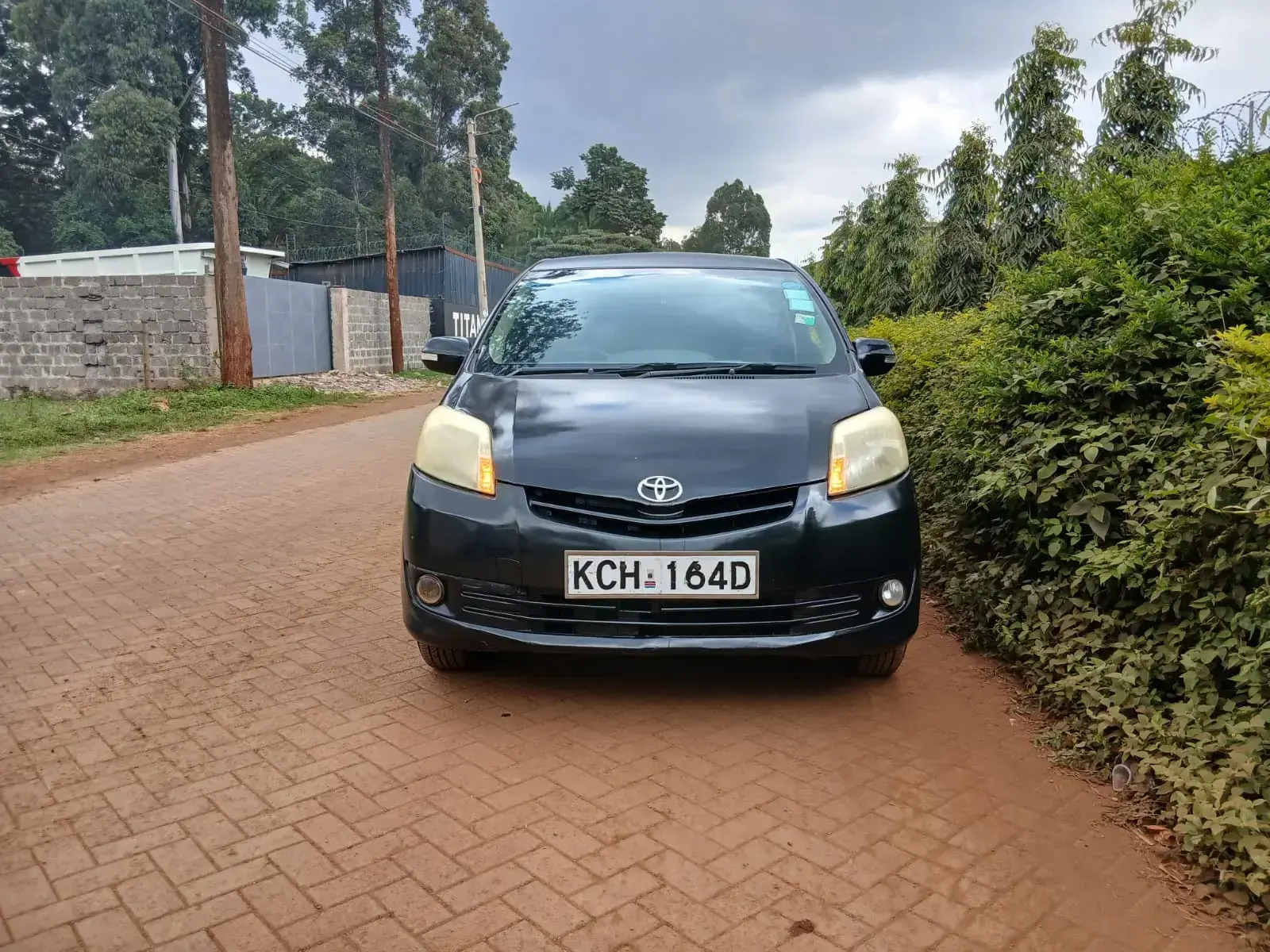 Toyota Passo Sette