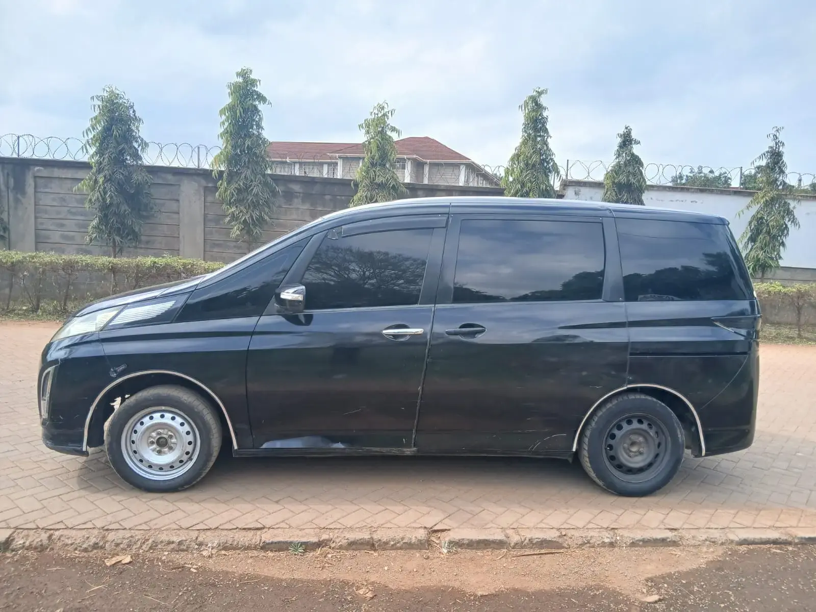 Mazda Biante