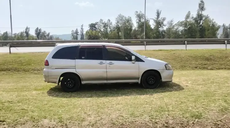 Nissan Liberty