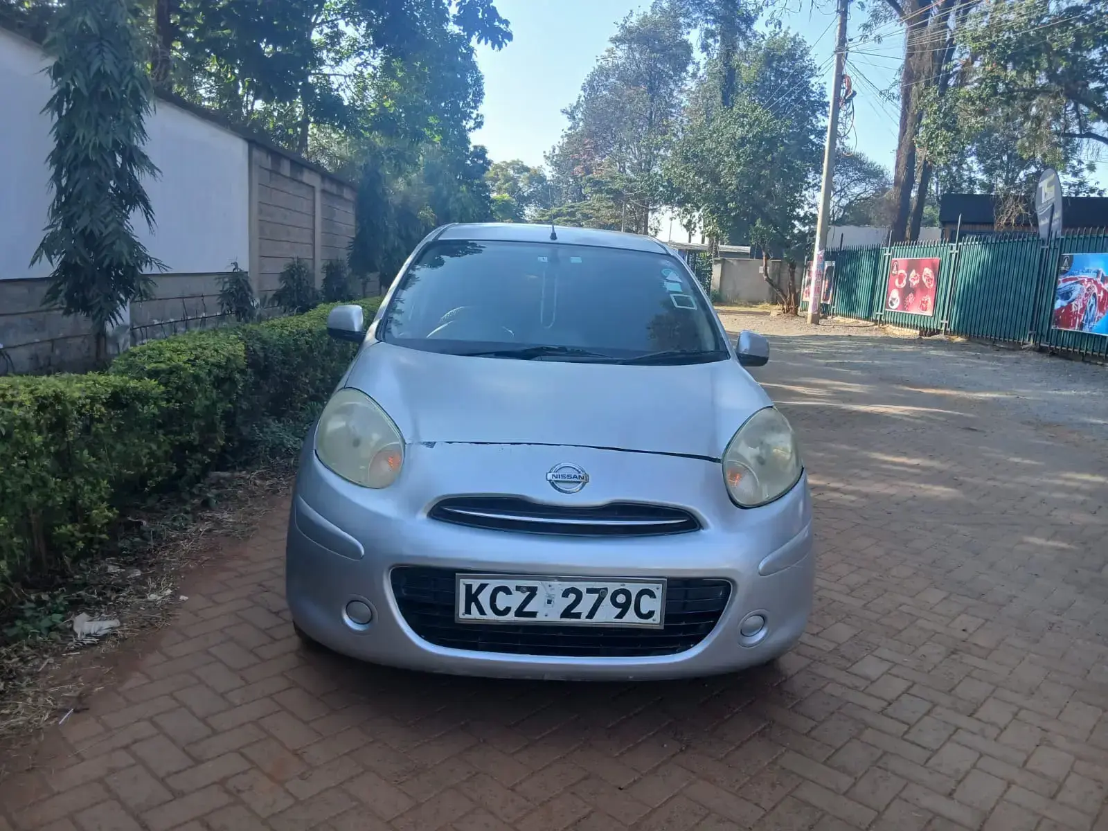 Nissan March