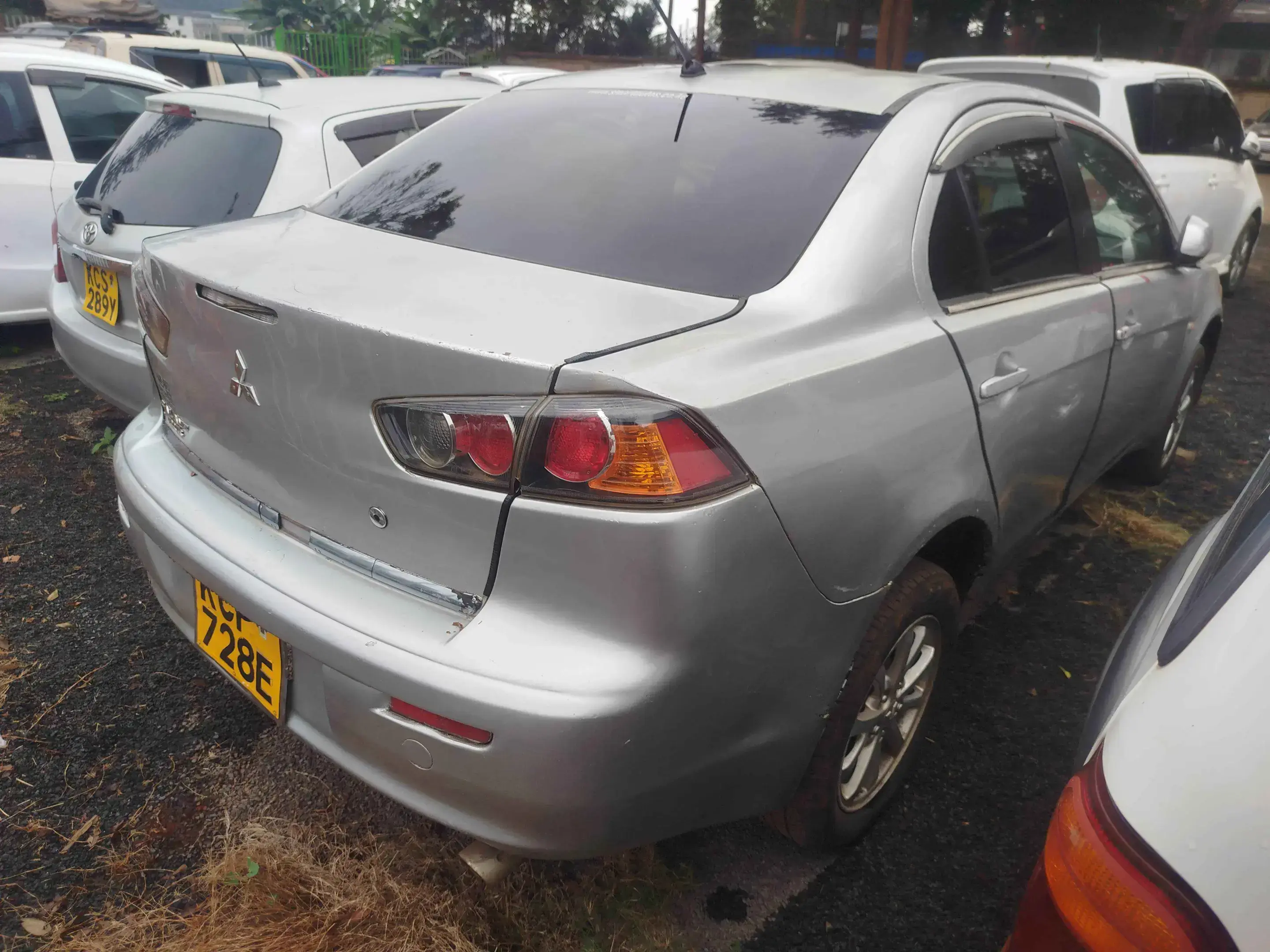 Mitsubishi Galant
