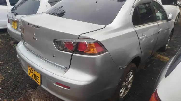 Mitsubishi Galant