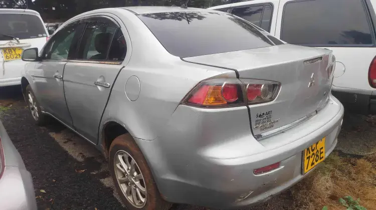 Mitsubishi Galant