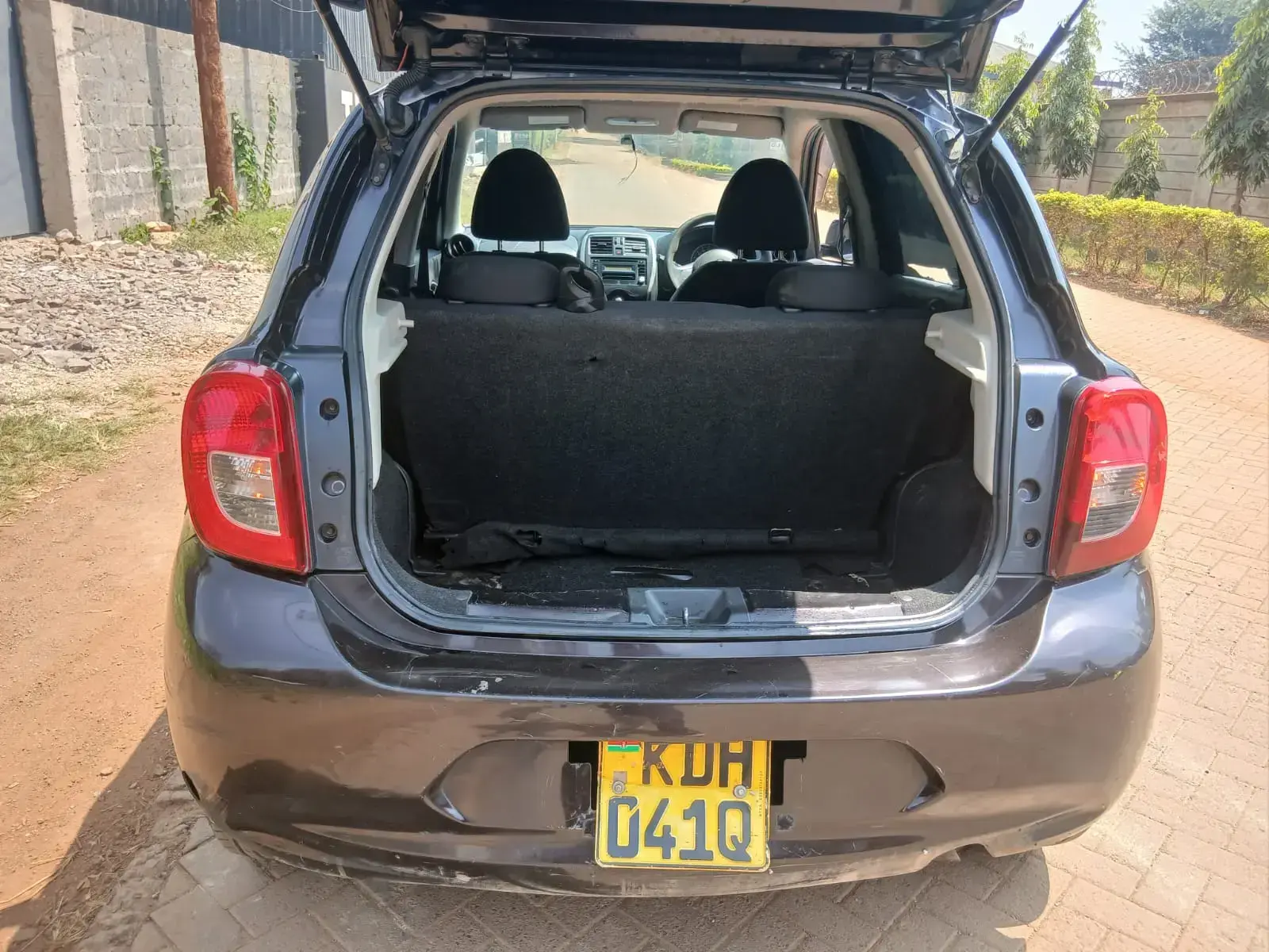 Nissan March