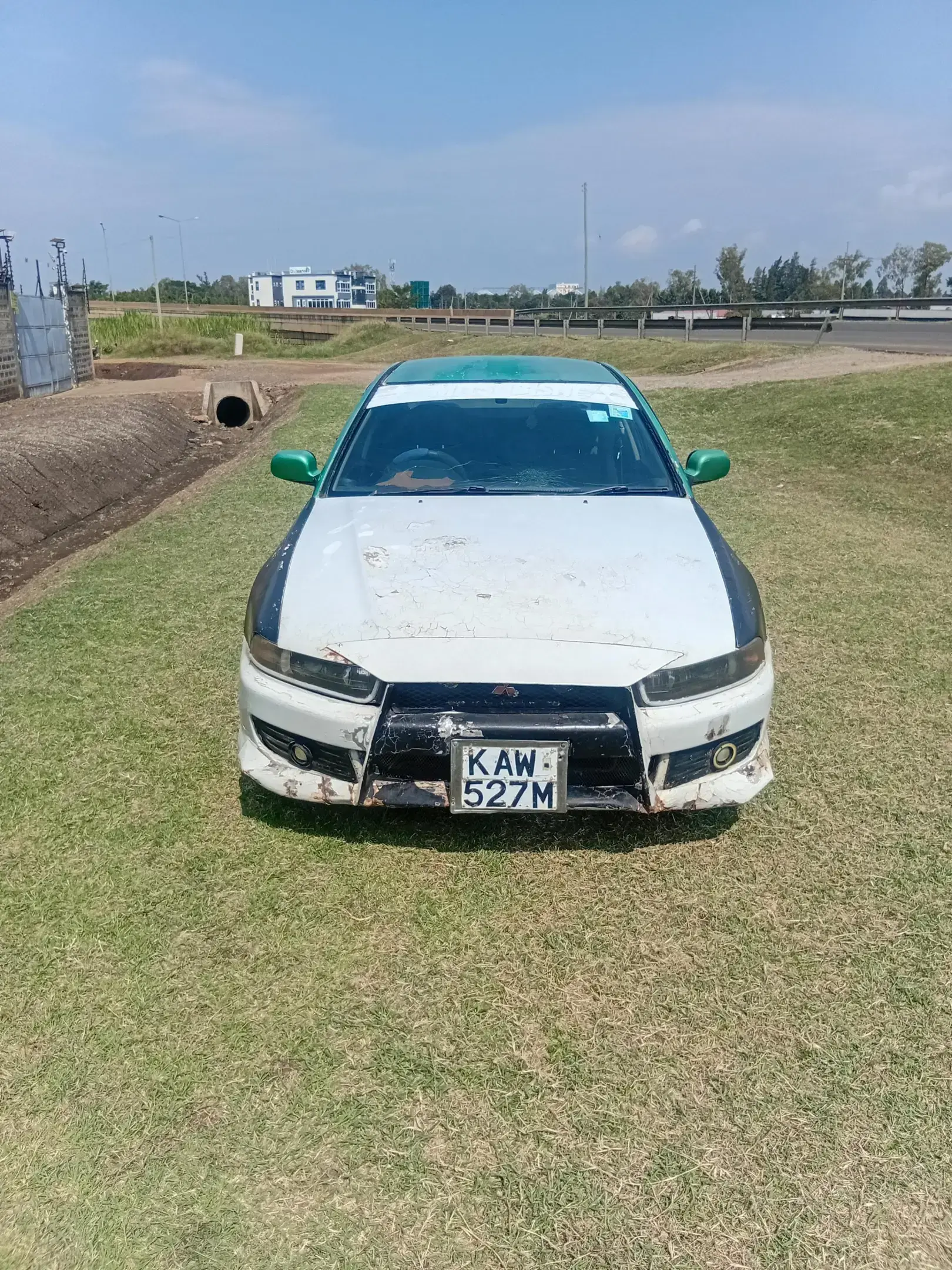 Mitsubishi Galant