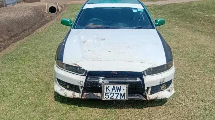 Mitsubishi Galant