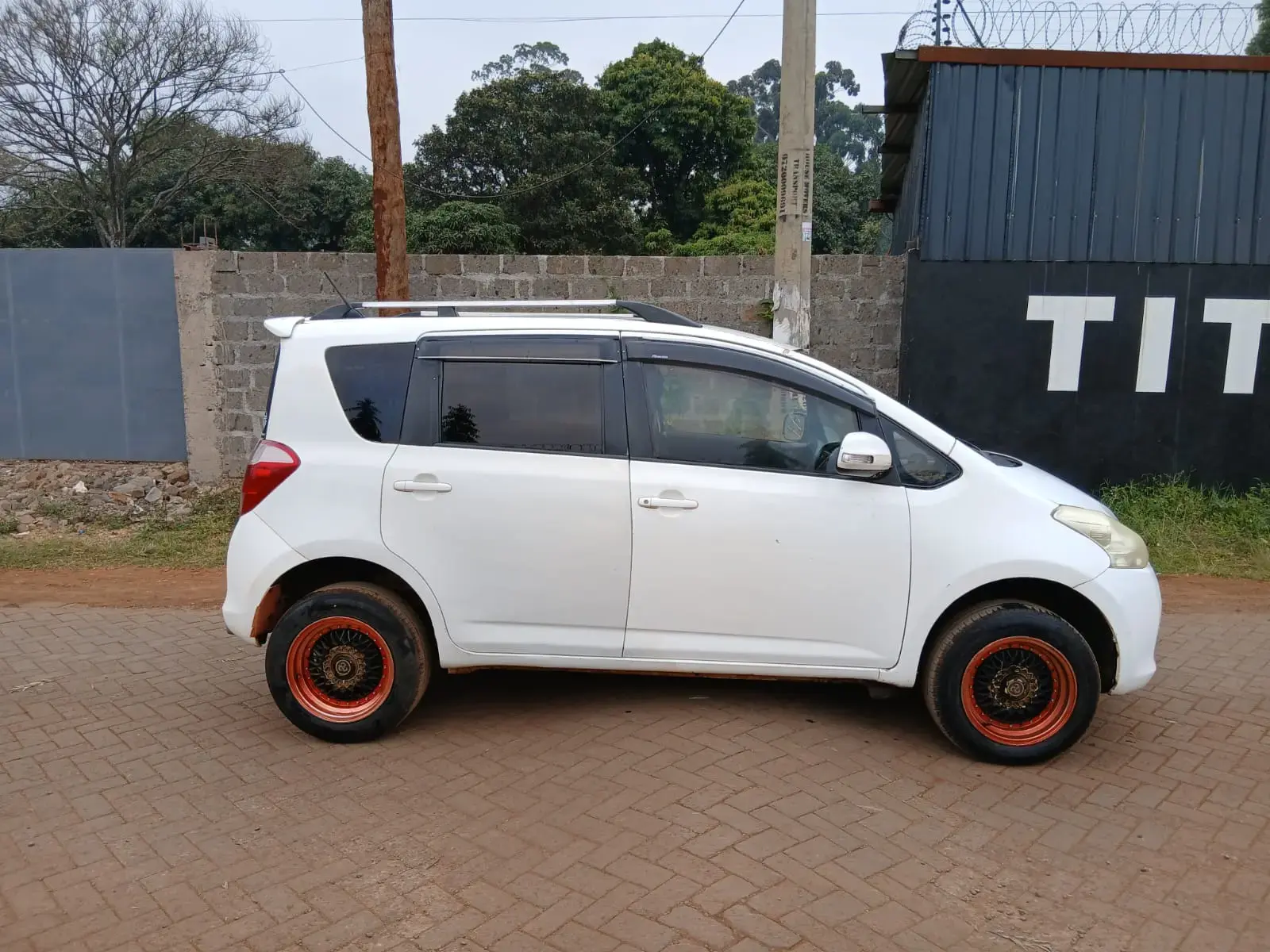 Toyota Ractis