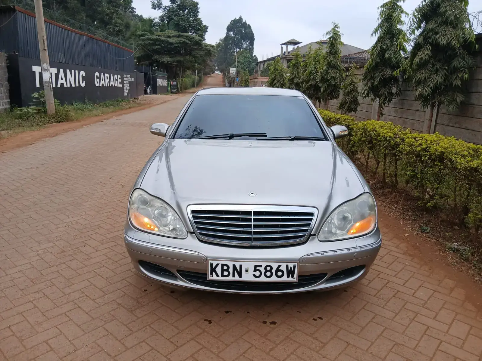 Mercedes-Benz 280