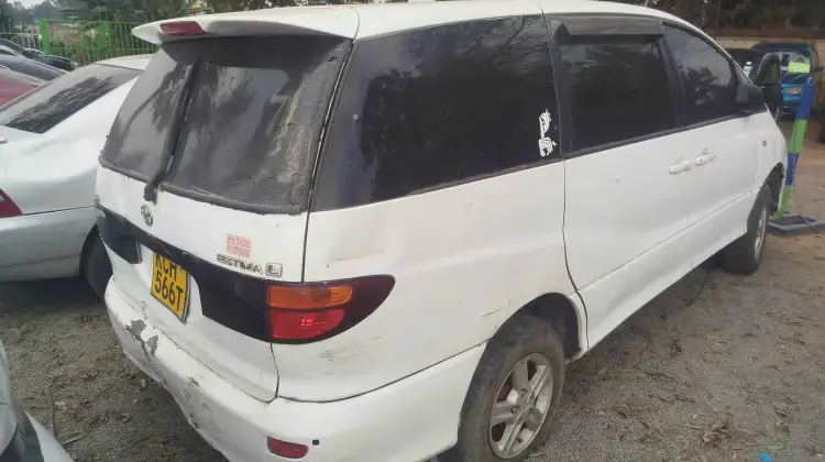 Toyota Estima