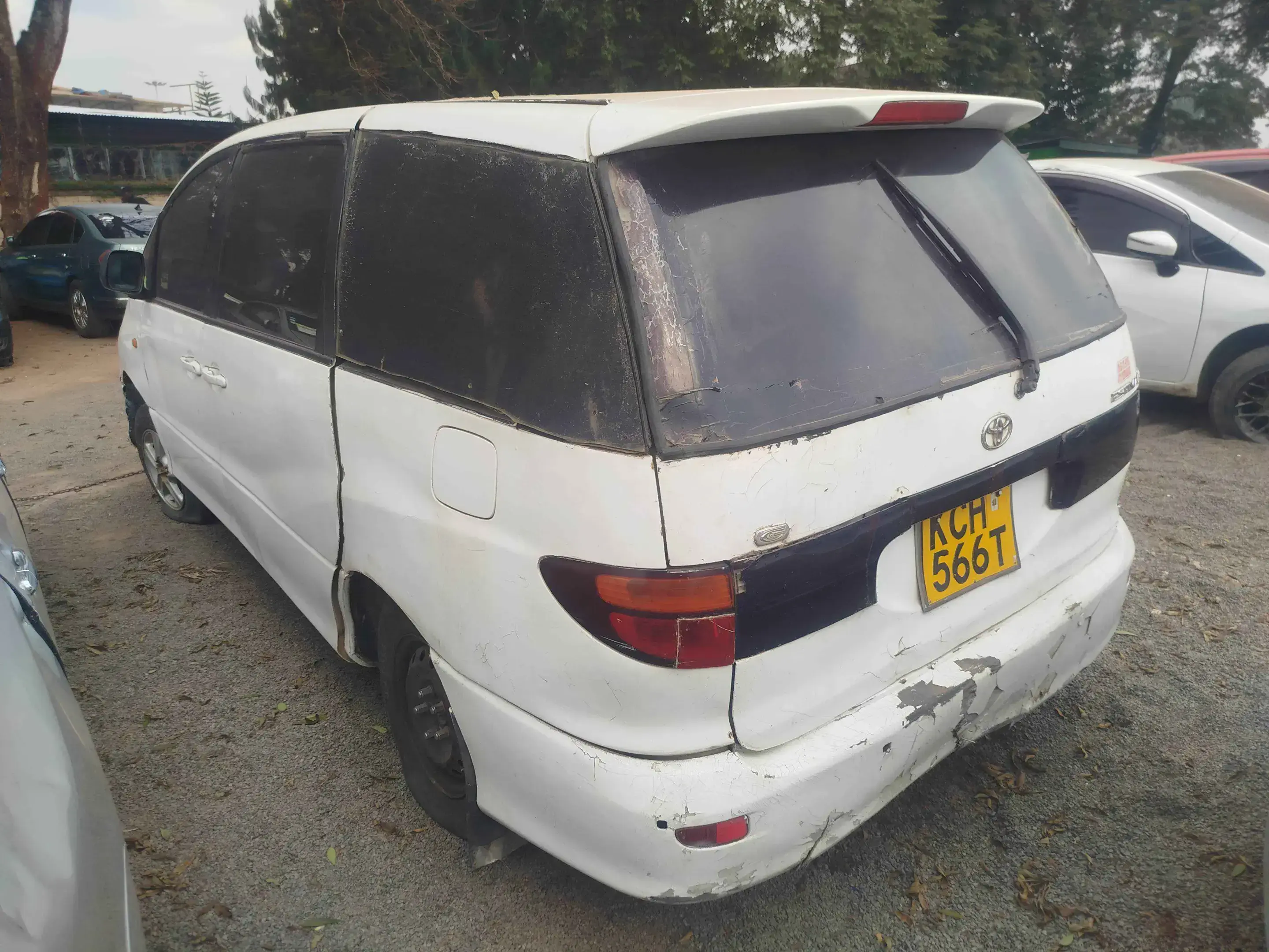 Toyota Estima