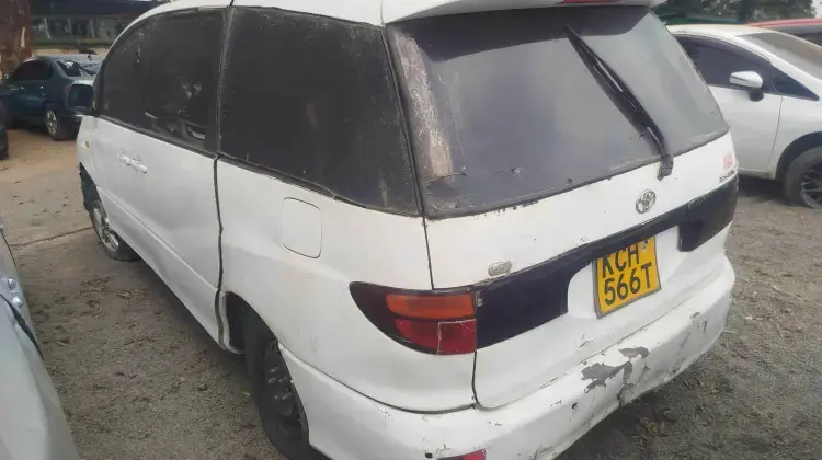 Toyota Estima