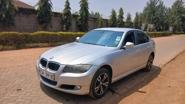 BMW 320