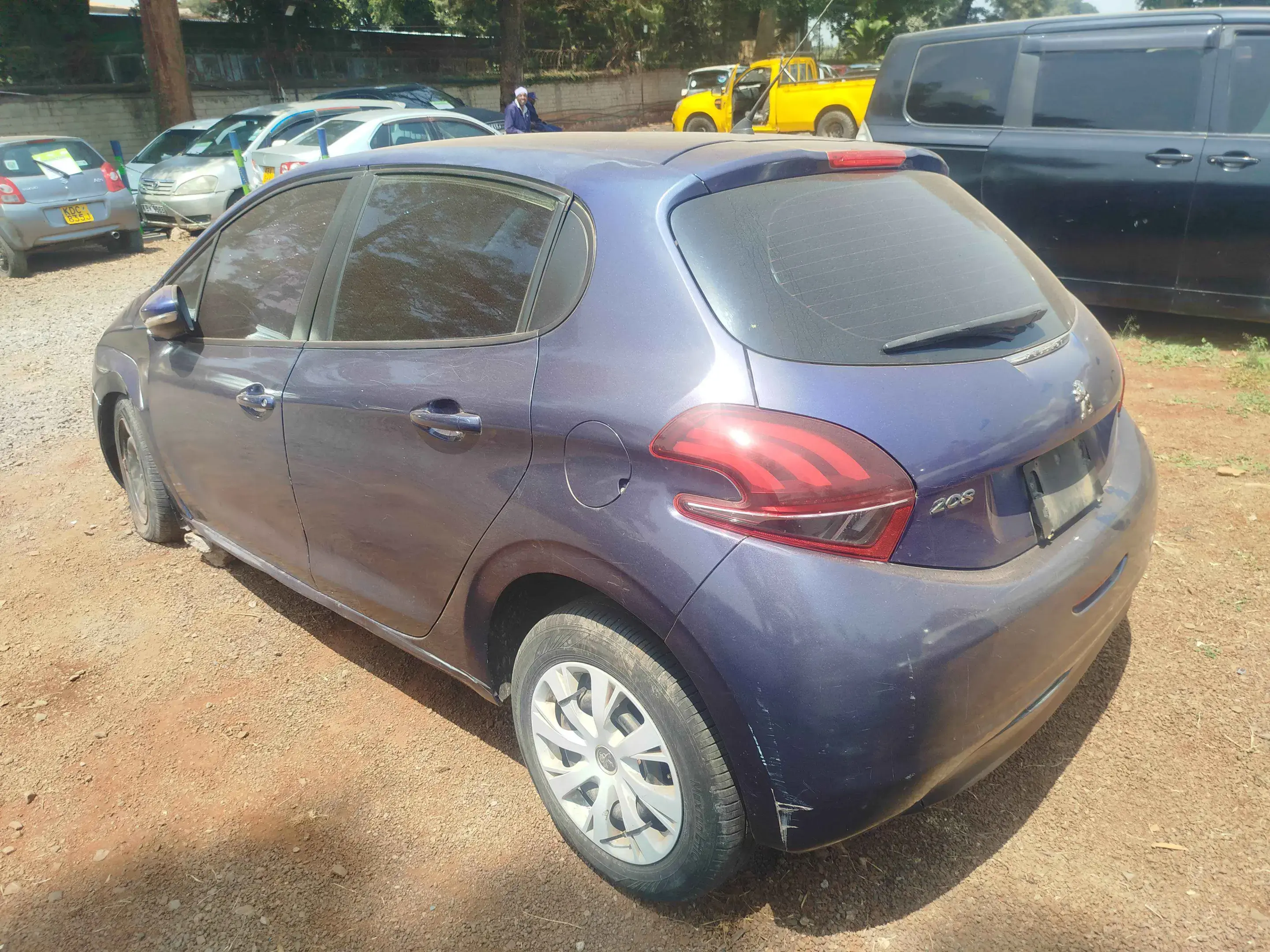 Peugeot 208