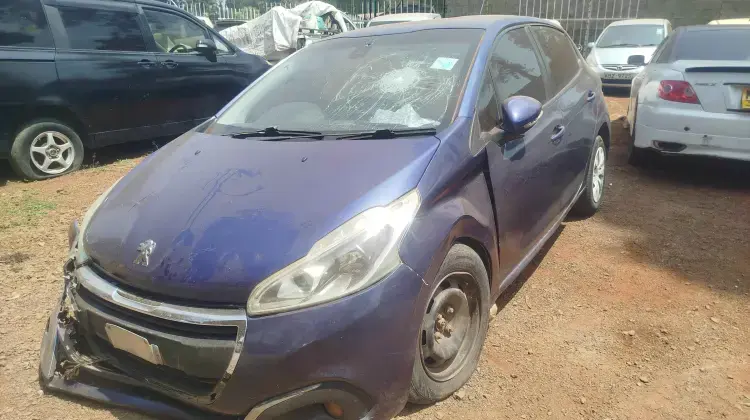 Peugeot 208