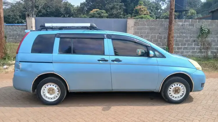 Toyota Isis