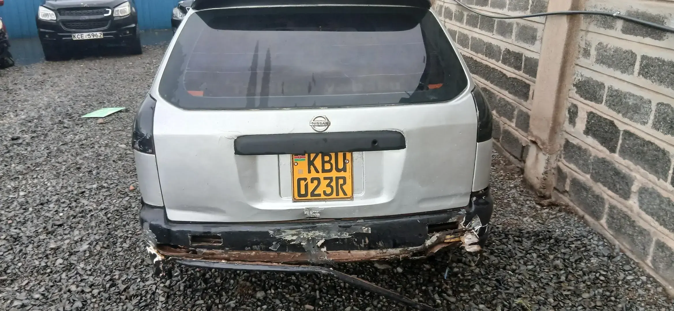 Nissan Advan