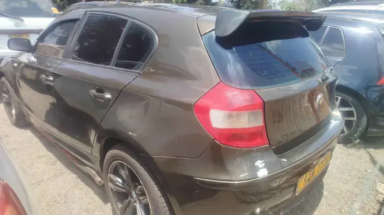 BMW 120