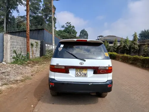 Toyota Estima