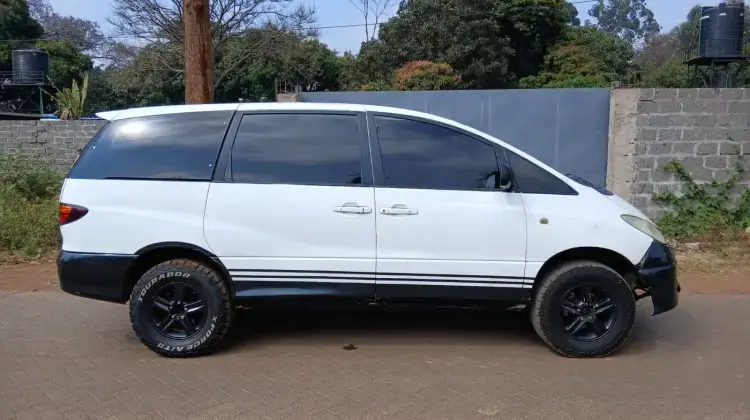 Toyota Estima