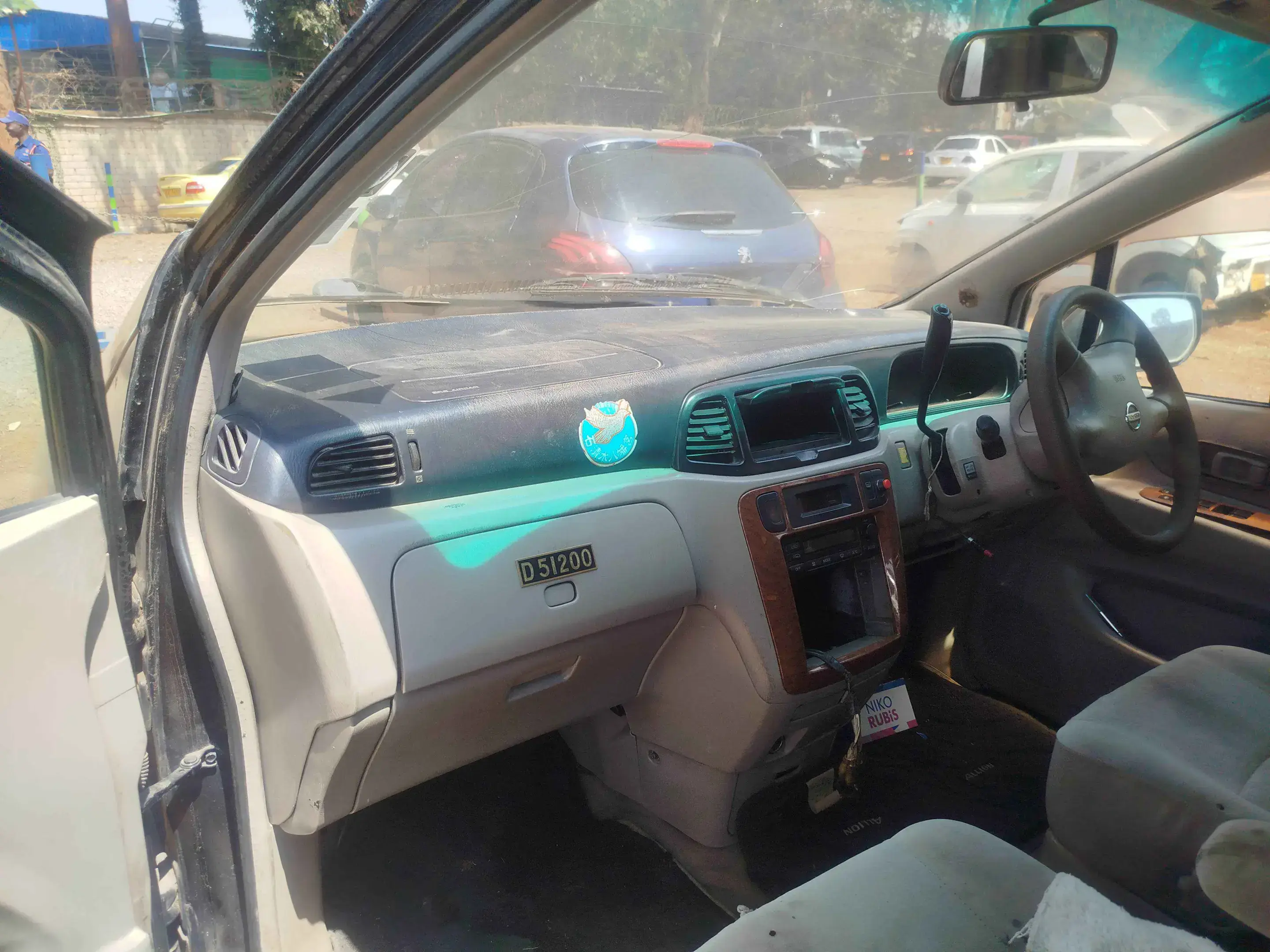 Nissan Liberty