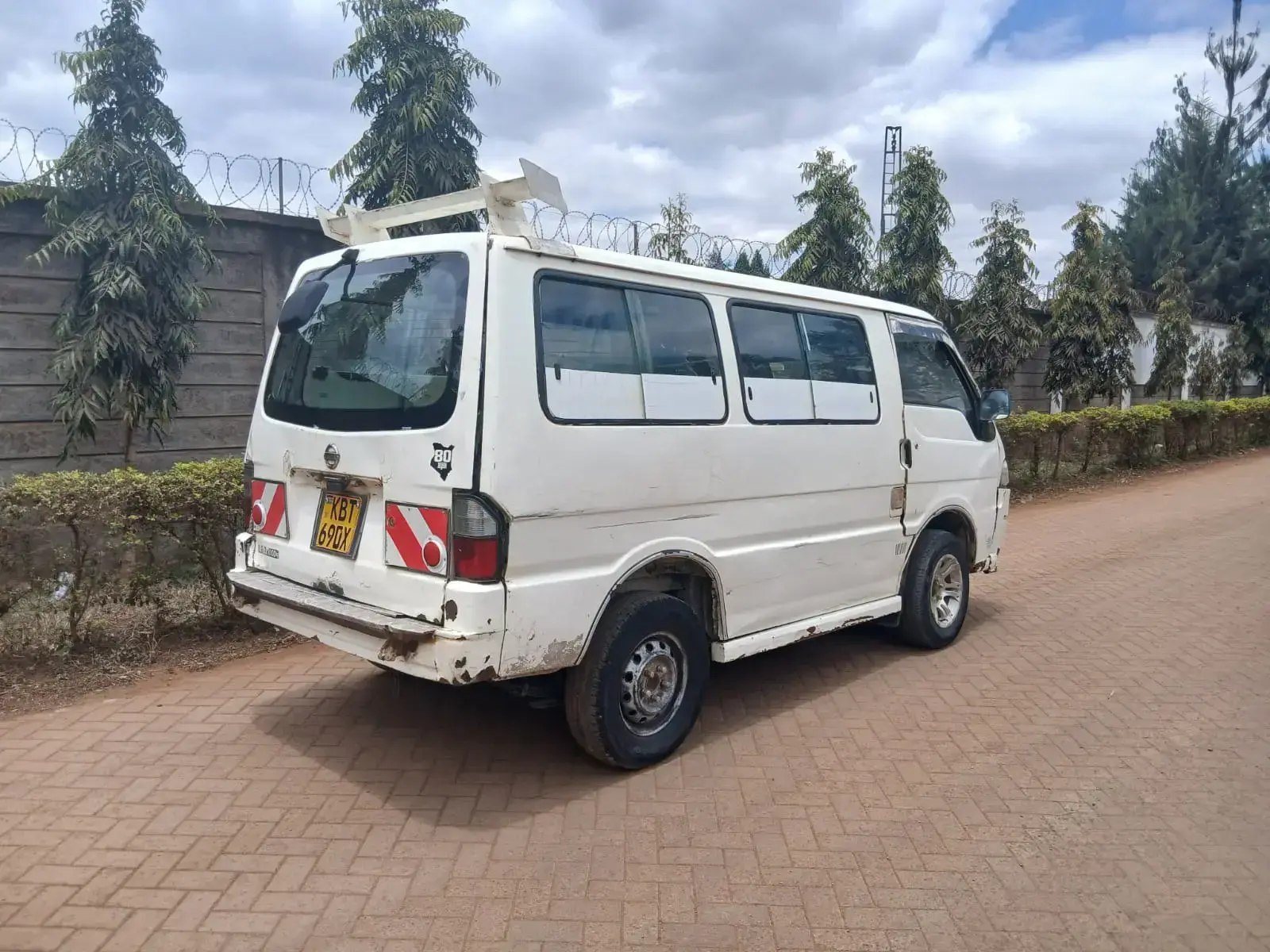 Nissan Vanette
