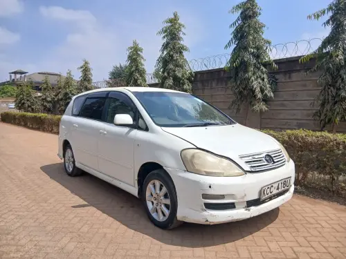 Toyota Ipsum