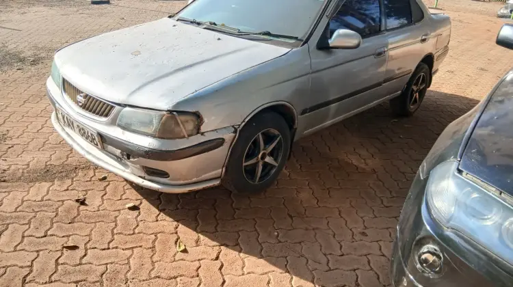 Nissan Sunny