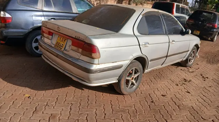Nissan Sunny