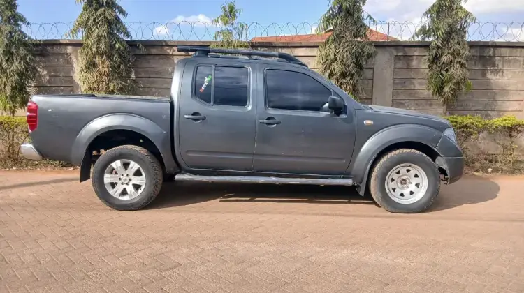 Nissan Navara 2.5 Pickup 2007 Petrol Manual | MOGO | cars.mogo.co.ke